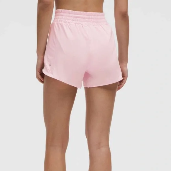 NWT Lululemon Hotty Hot High-Rise Lined Short 4"
Pink Organza - Picture 2 of 9